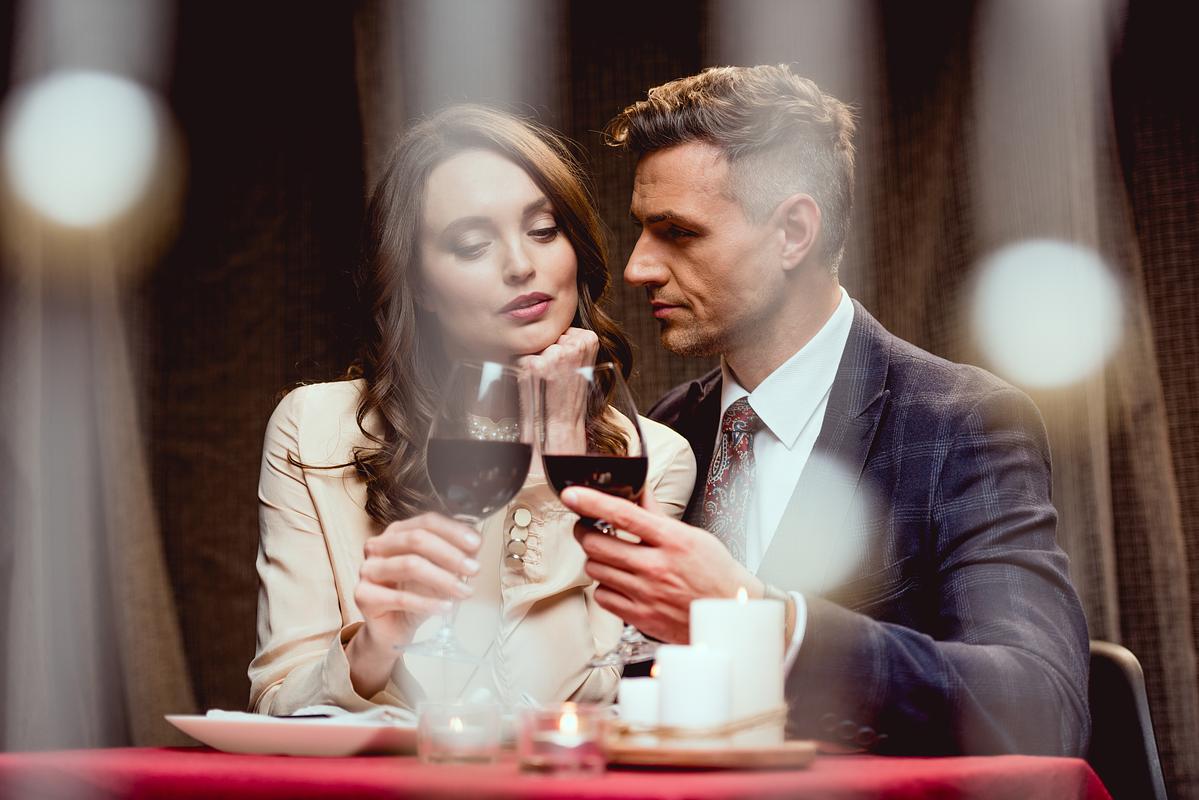 Consider-the-kind-of-lawyer-you-are-dating.jpg