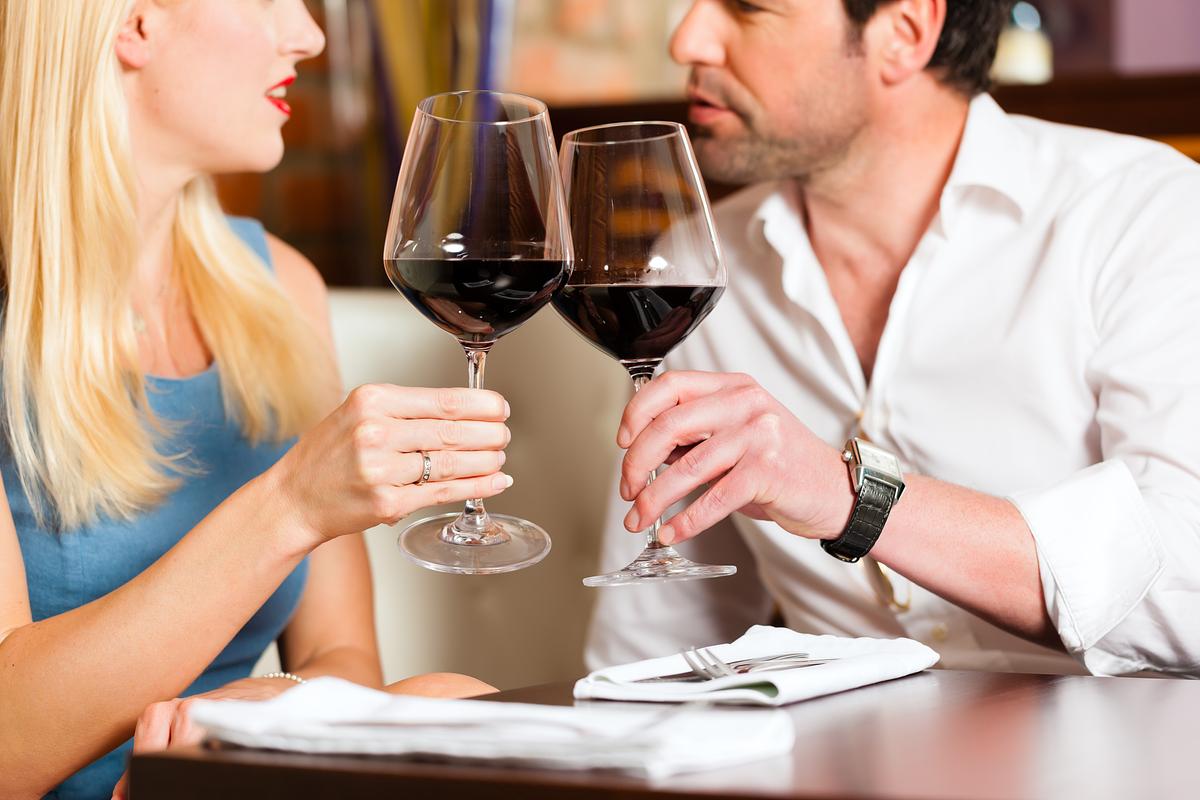 sugar-daddy-dating-first-date-tips.jpg
