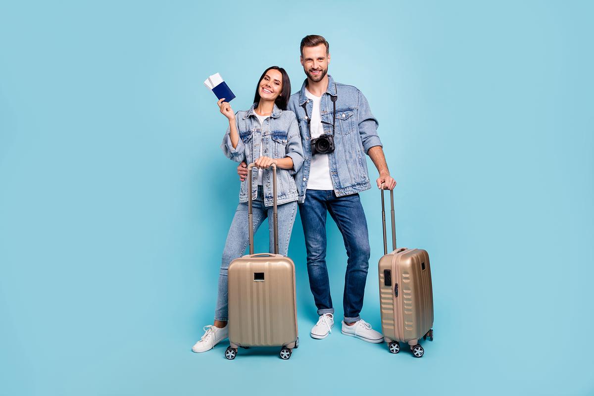 Gift-your-sugar-baby-a-new-set-of-luggage.jpg